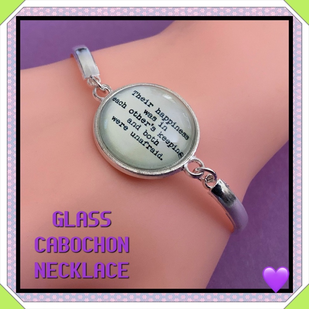 🆕✅ HAPPINESS SILVER GLASS CABOCHON BRACELET
